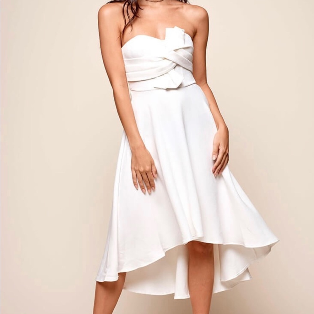 Never been worn! Selfie Leslie strapless dress